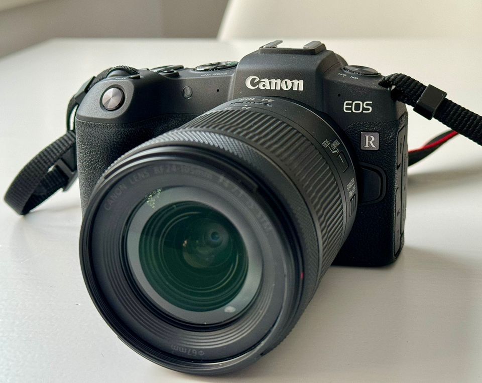 Canon EOS RP + 24-105 mm -objektiivi