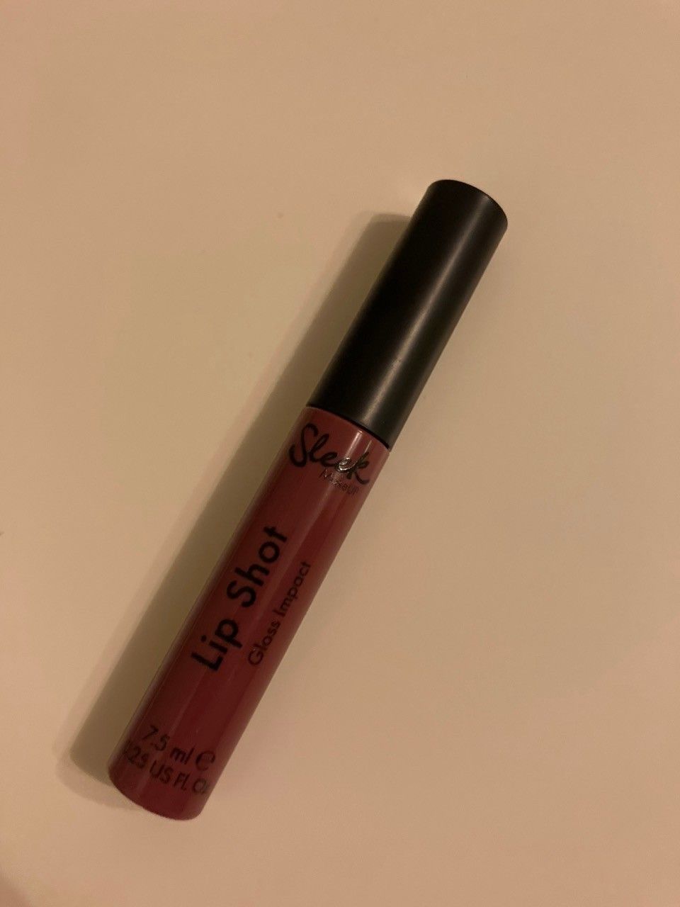 Sleek lip shot gloss impact