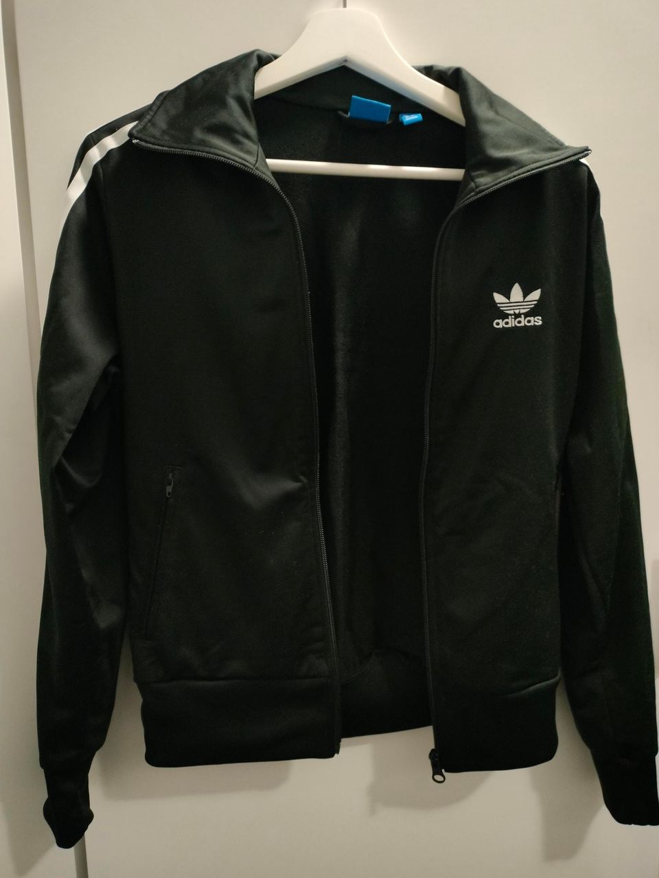 Adidas Originals verryttelytakki koko 36