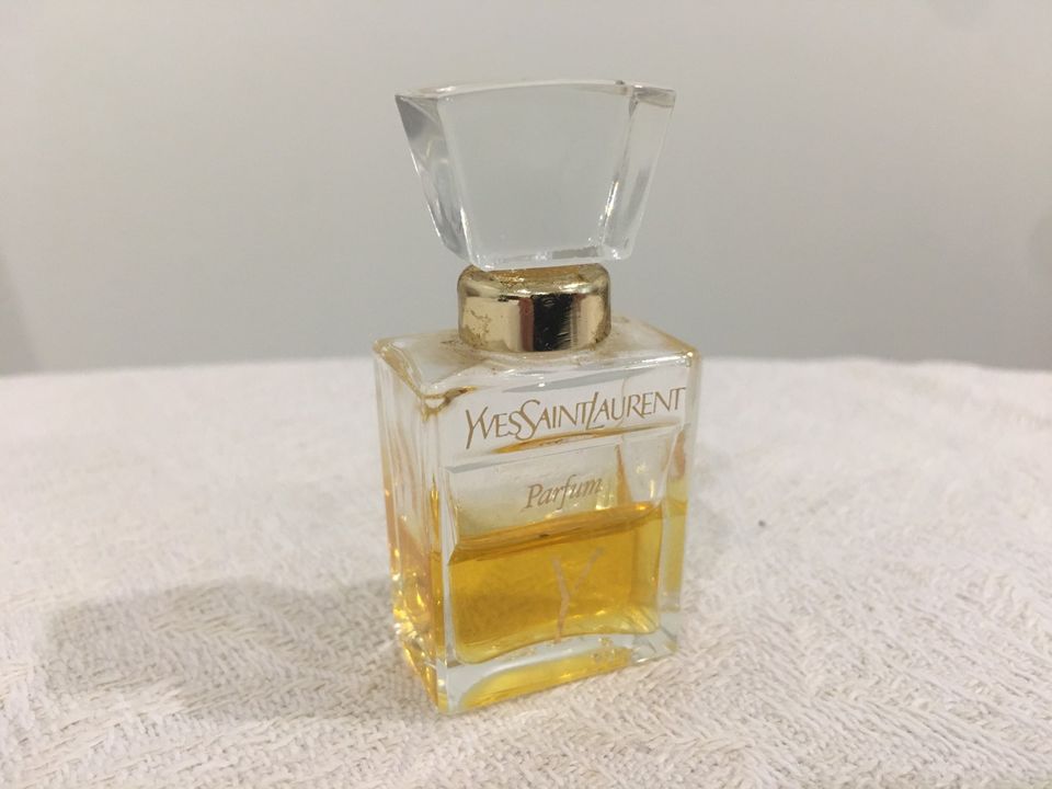 Yves Saint Laurent, Y parfyymi / hajuvesi / tuoksu