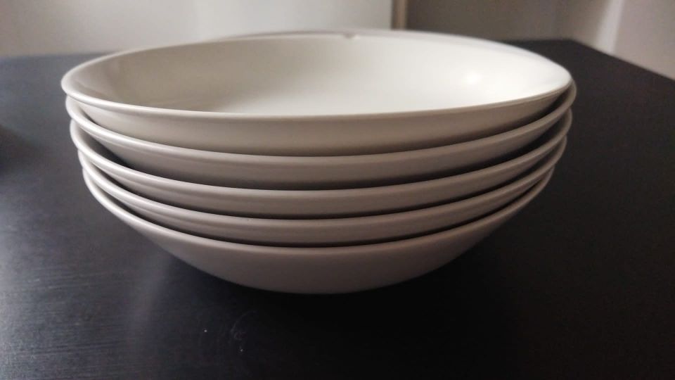 Plates (5)
