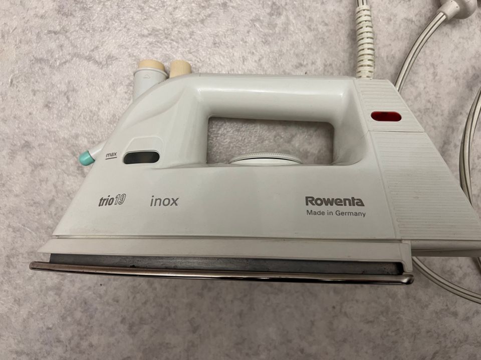 Rowenta Trio19 inox Steam Iron höyrysilitysrauta