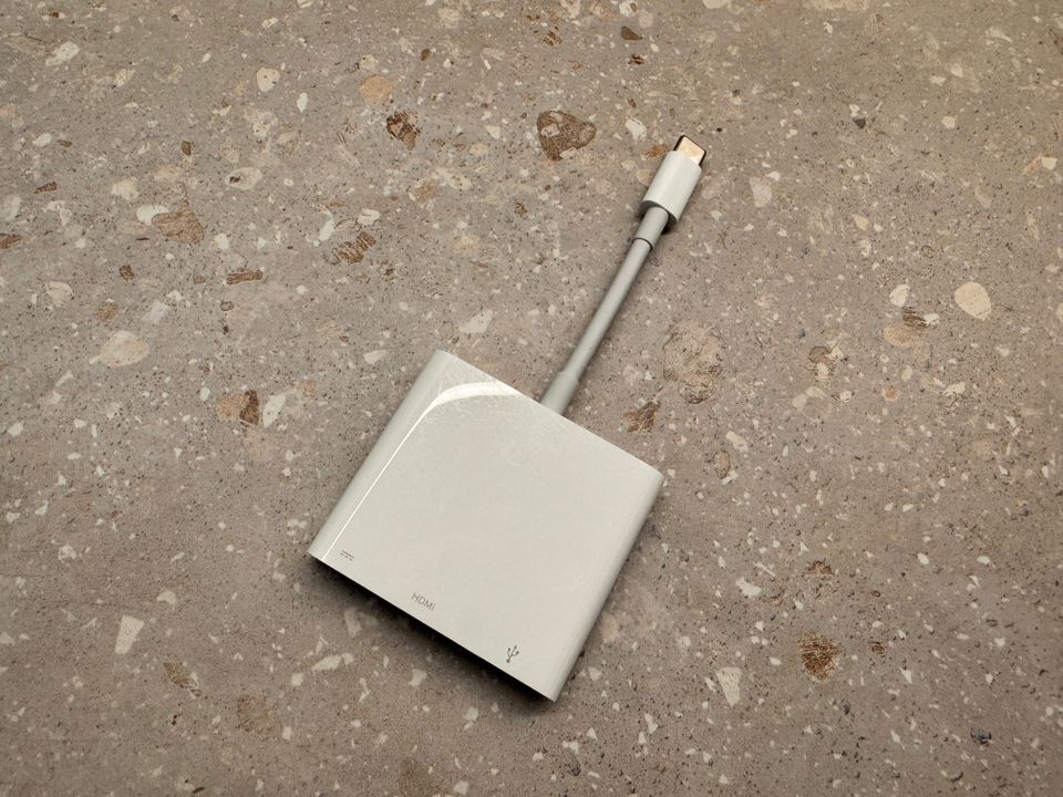 Apple USB-C–Digital AV Multiport -sovitin