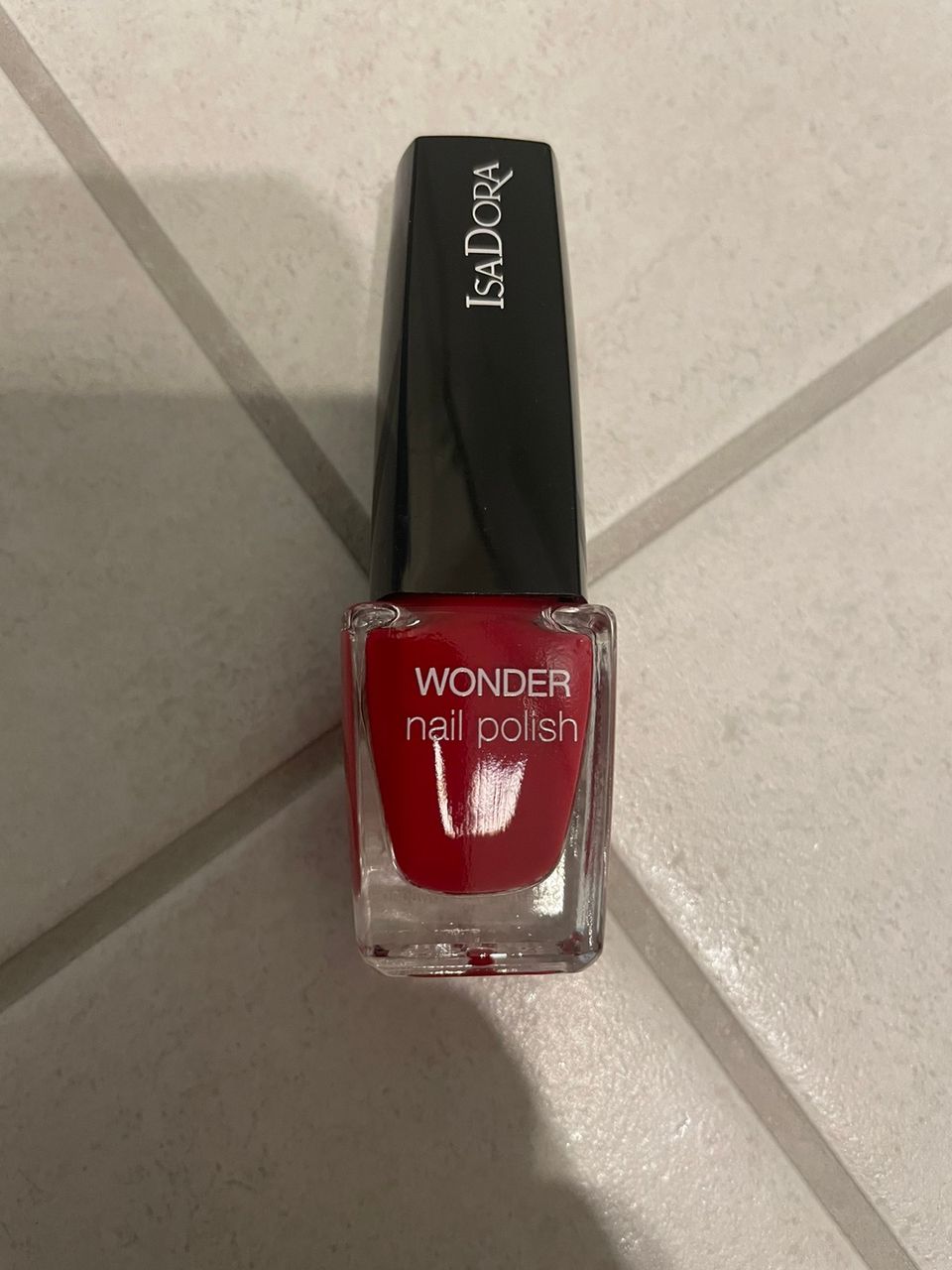 Isadora Wonder nail polish 163 Summer Red