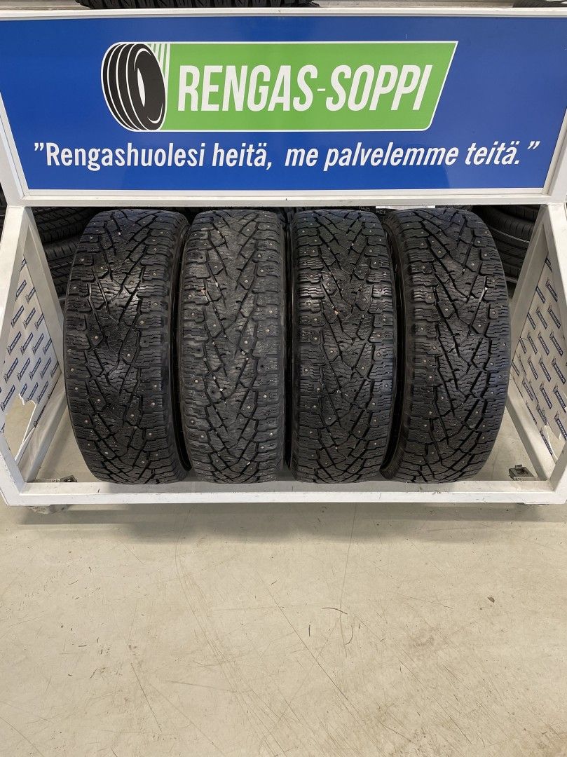 Nastarenkaat 215/65R16C Nokian Hakkapeliitta C3