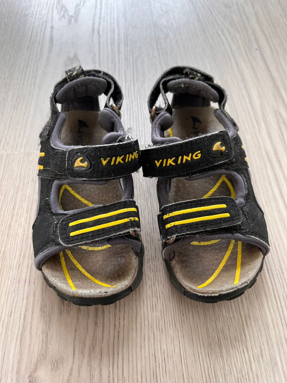 Viking sandaalit 24