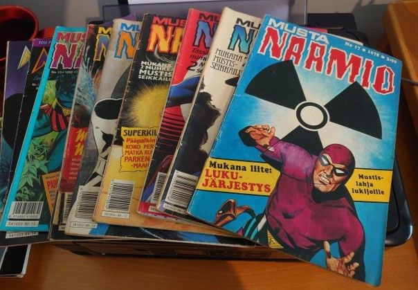 Musta Naamio -sarjakuvalehtiä vuosilta 1978-1999 (9 lehteä)