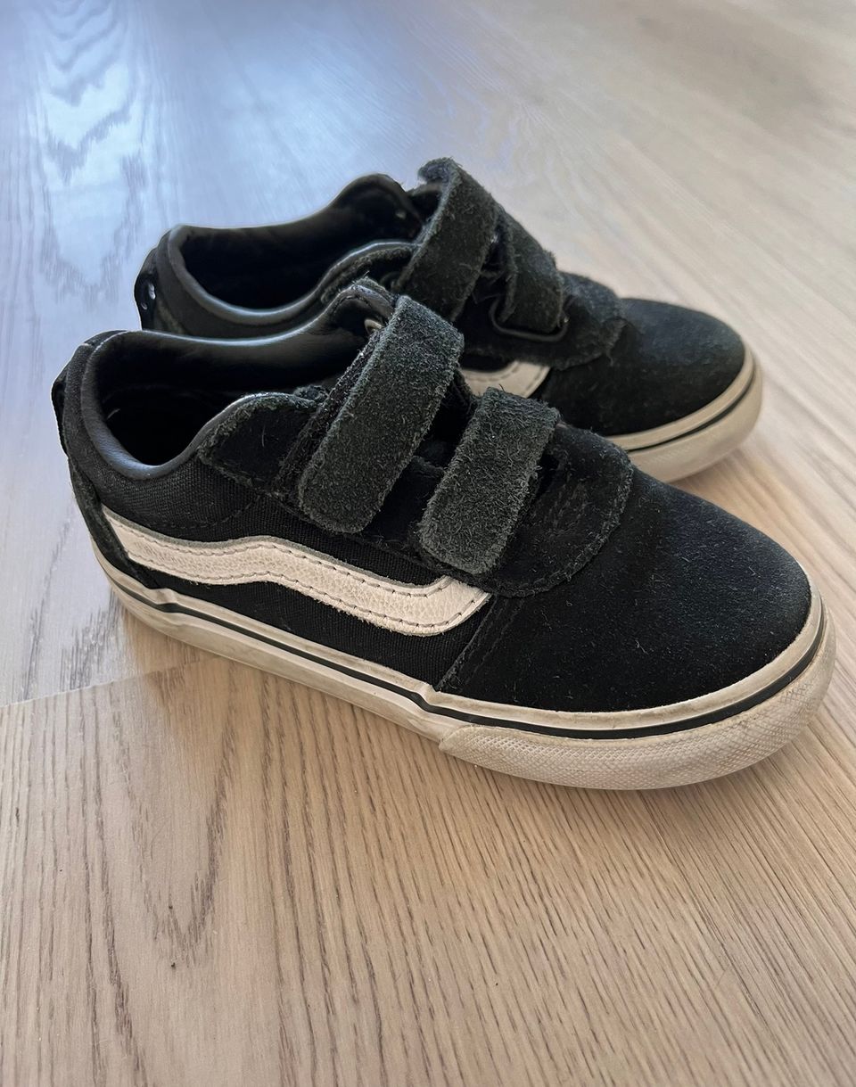 Vans kengät 24.5