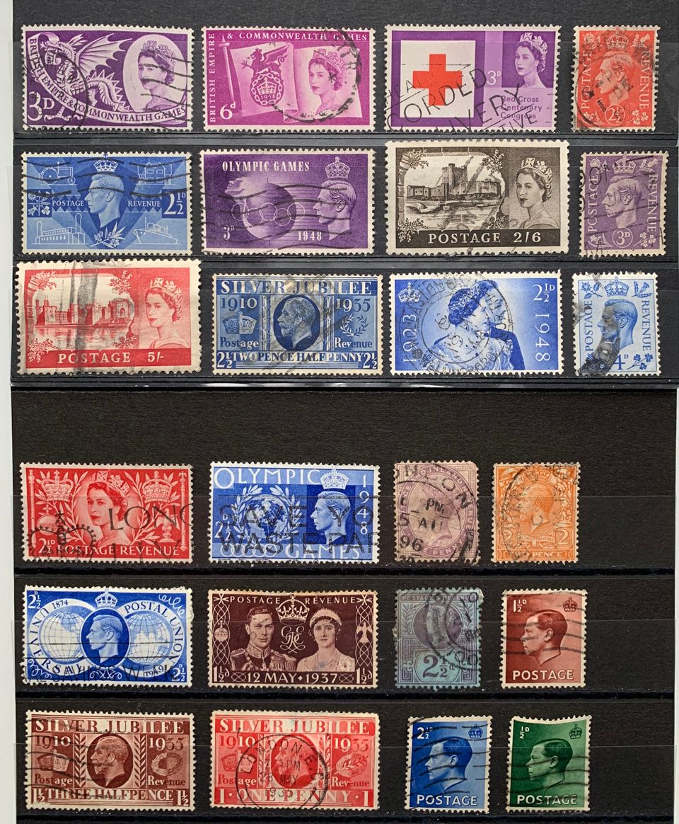 Iso-Britannia postimerkkejä 42kpl + leikettä