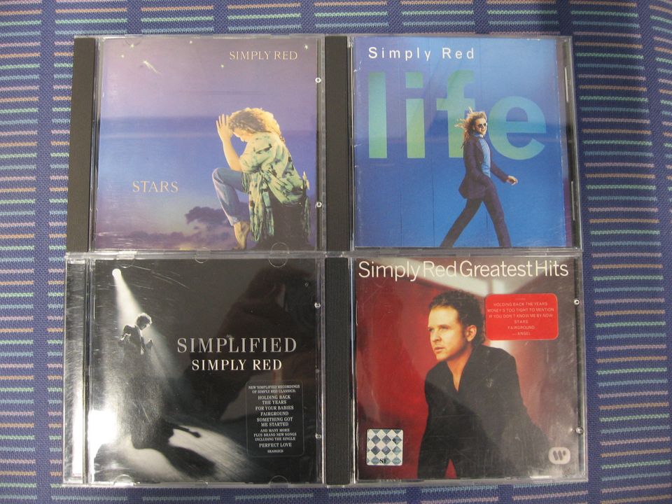 Simply Red, Phil Collins, Earth, Wind & Fire, Daryl Hall & John Oates
