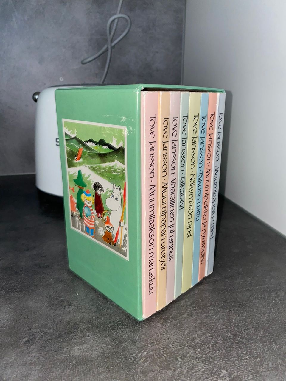 Tove Jansson Muumilaakson tarinat 1-8