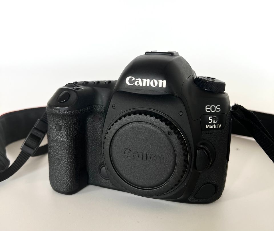 Canon 5D MK IV -järjestelmäkamera