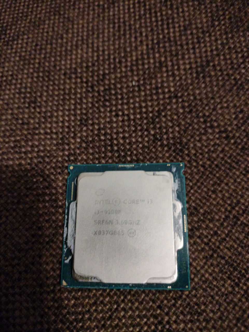 Intel core i3 9100f prosessori