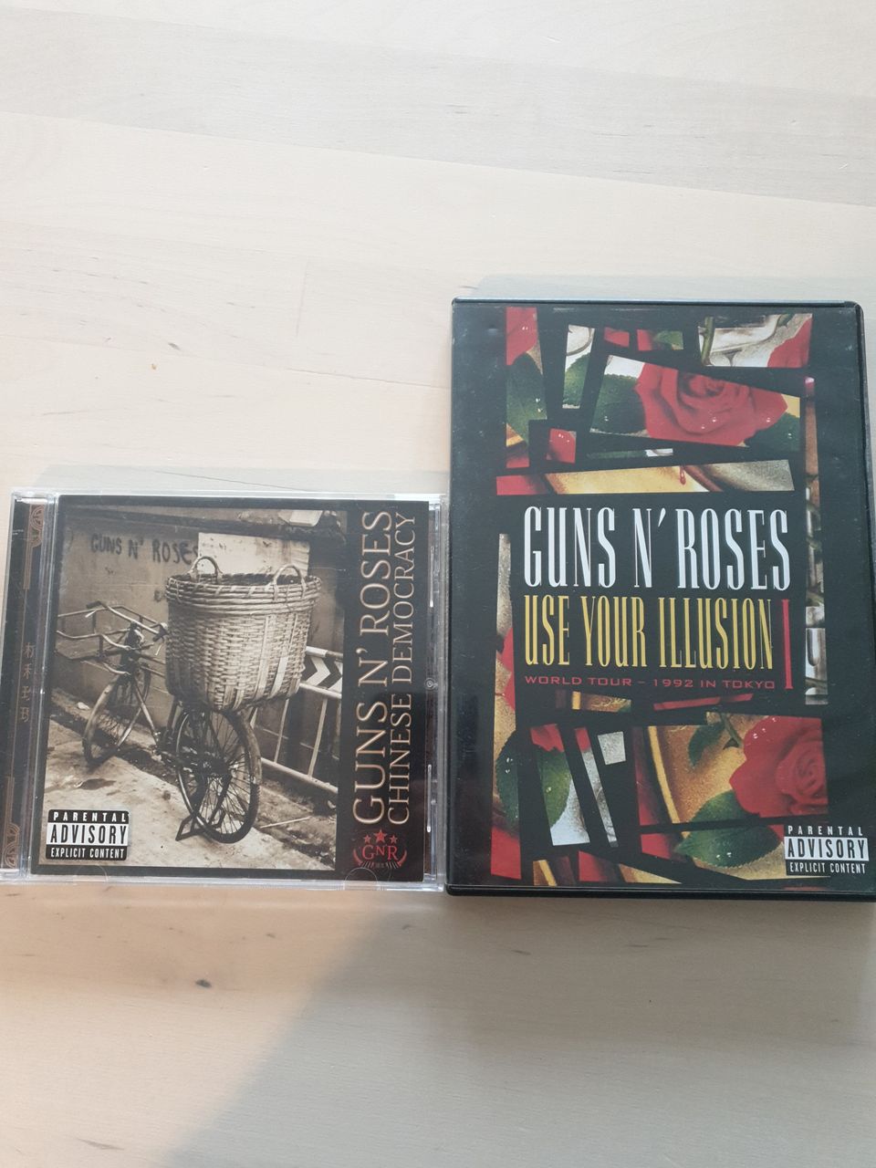 Guns n' roses CD ja DVD