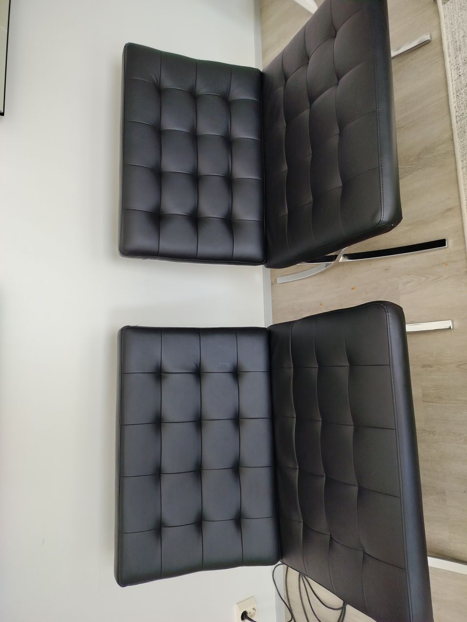 Barcel tuolit ja sohva