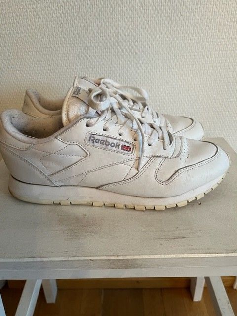 Reebok nahkakengät