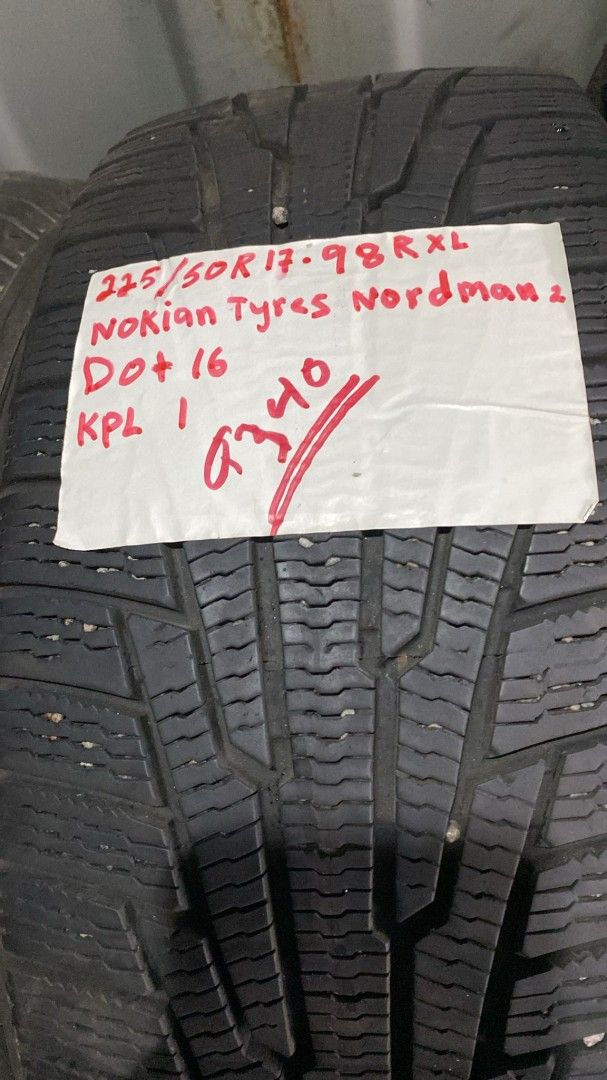 Kitkarenkaat 225/50R17 nokian nordman Q340