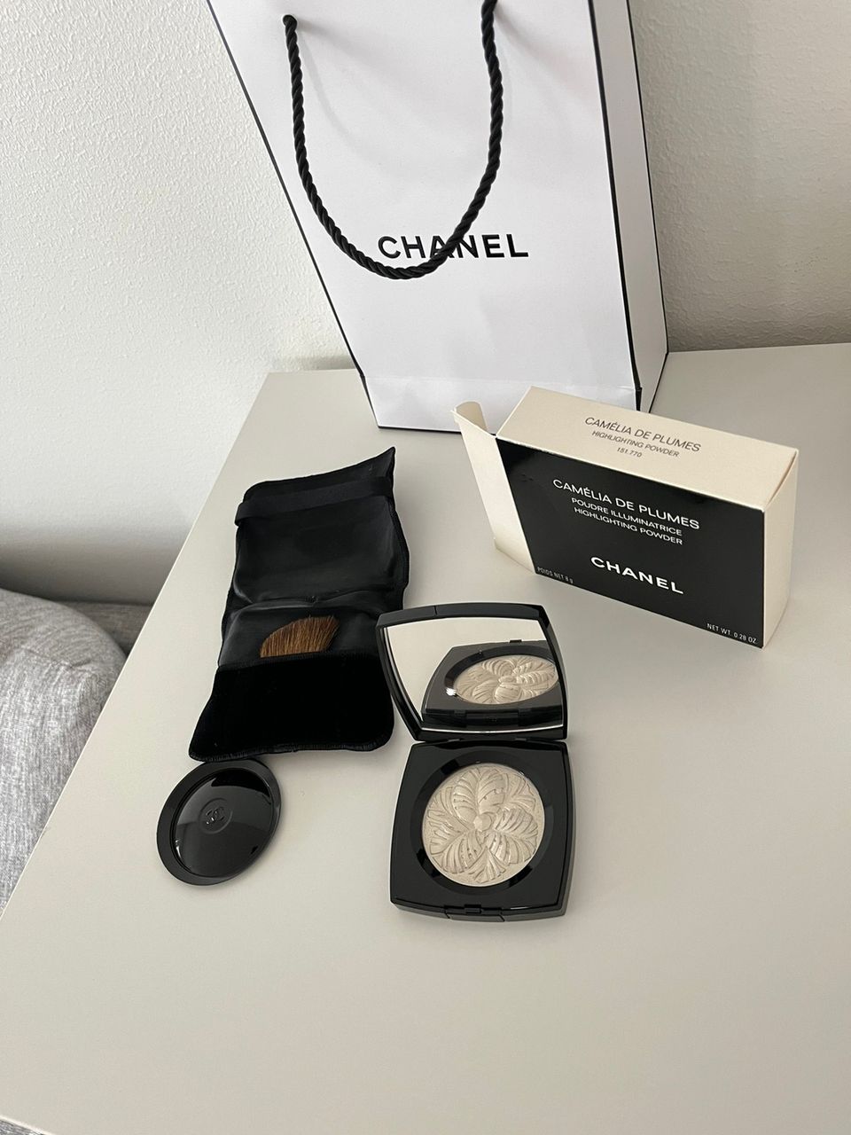 Chanel Camelia de Plumes Highlighter uusi