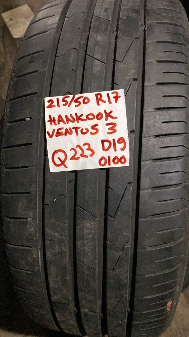 Kesärenkat 215/50R17 Hankook melkein uusi Q223