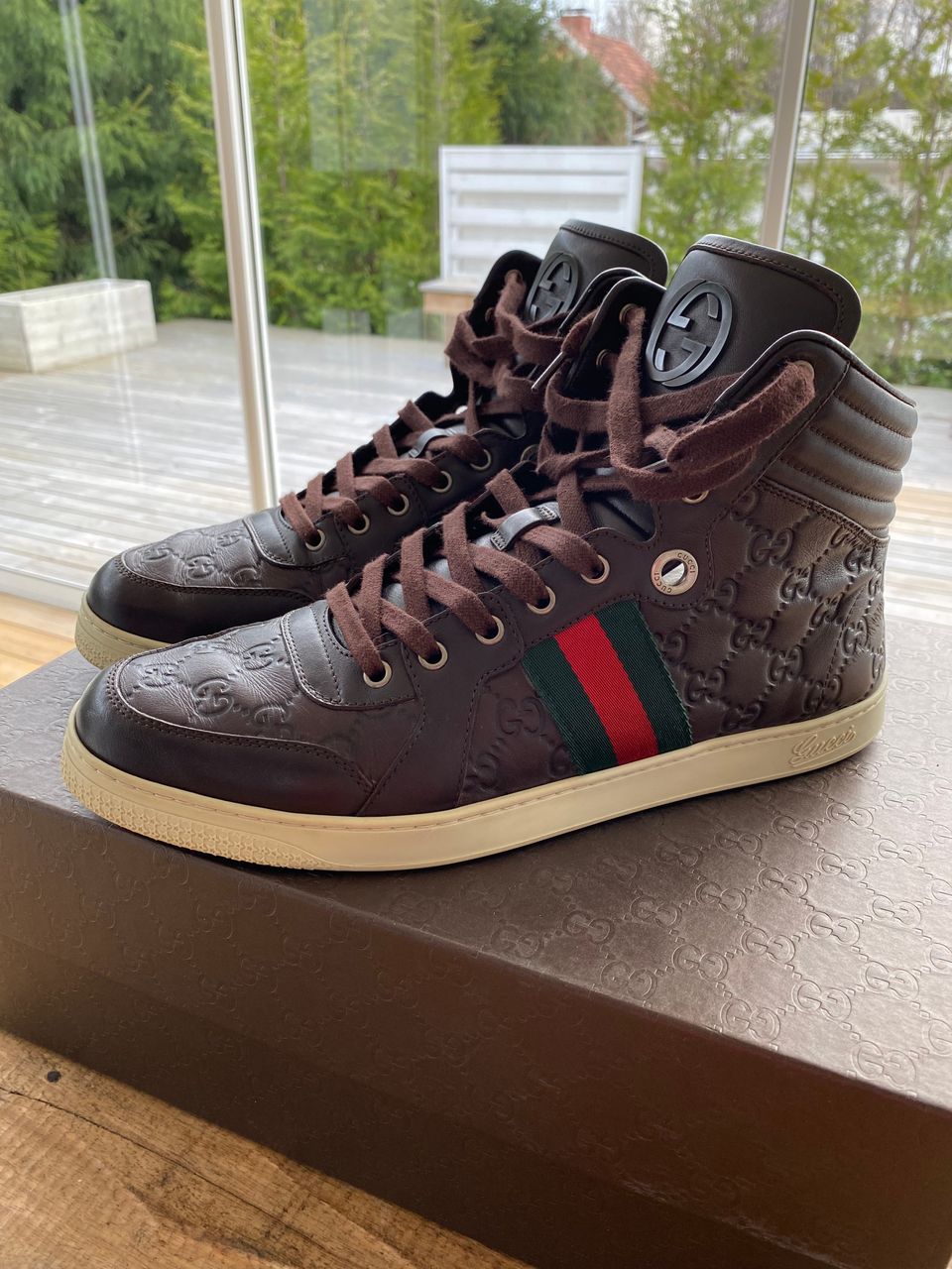 Gucci high top sneaker size 10