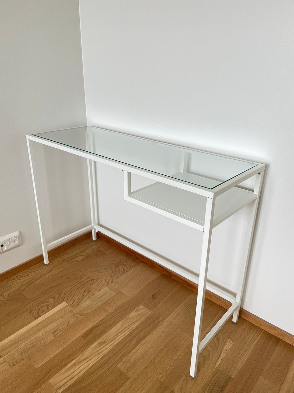 Ikea Vittsjö tietokonepöytä, valkoinen/lasi