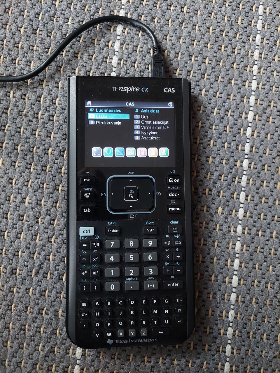 Texas instruments TI-Nspire CX Cas - symbolinen laskin