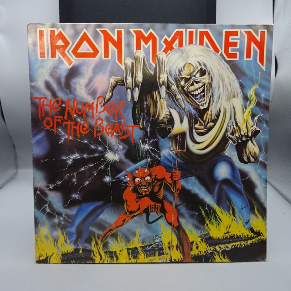 Iron Maiden   The Number Of The Beast LP