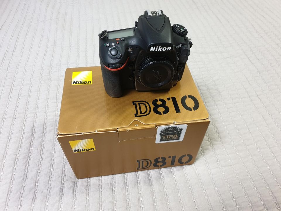Nikon D810 + MB-D12 + SB-910