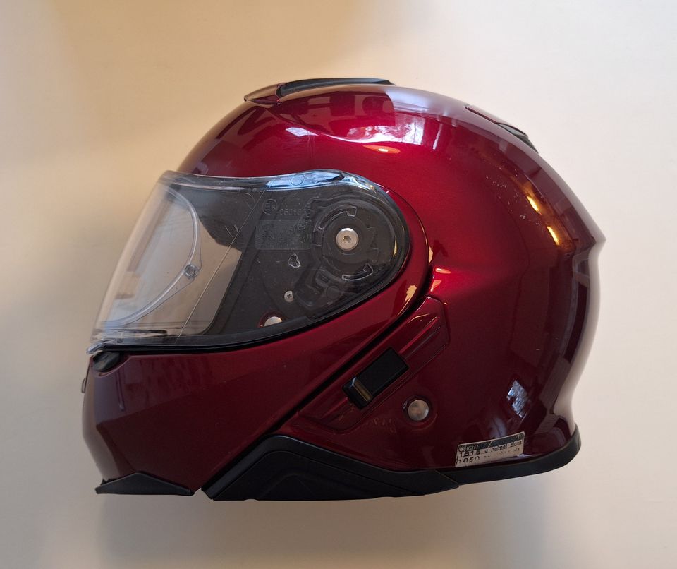 SHOEI Neotec II kypärä