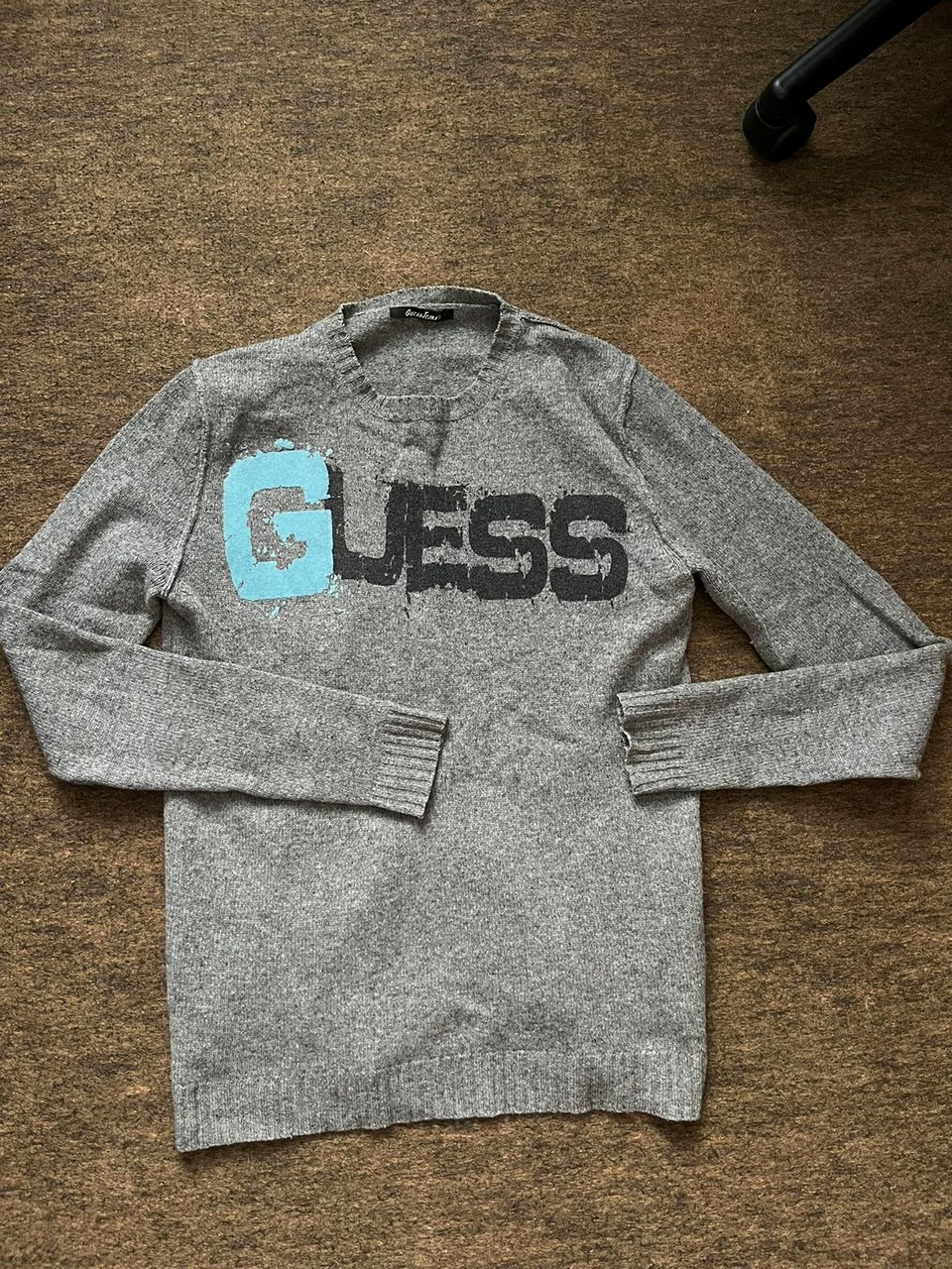 Neule guess