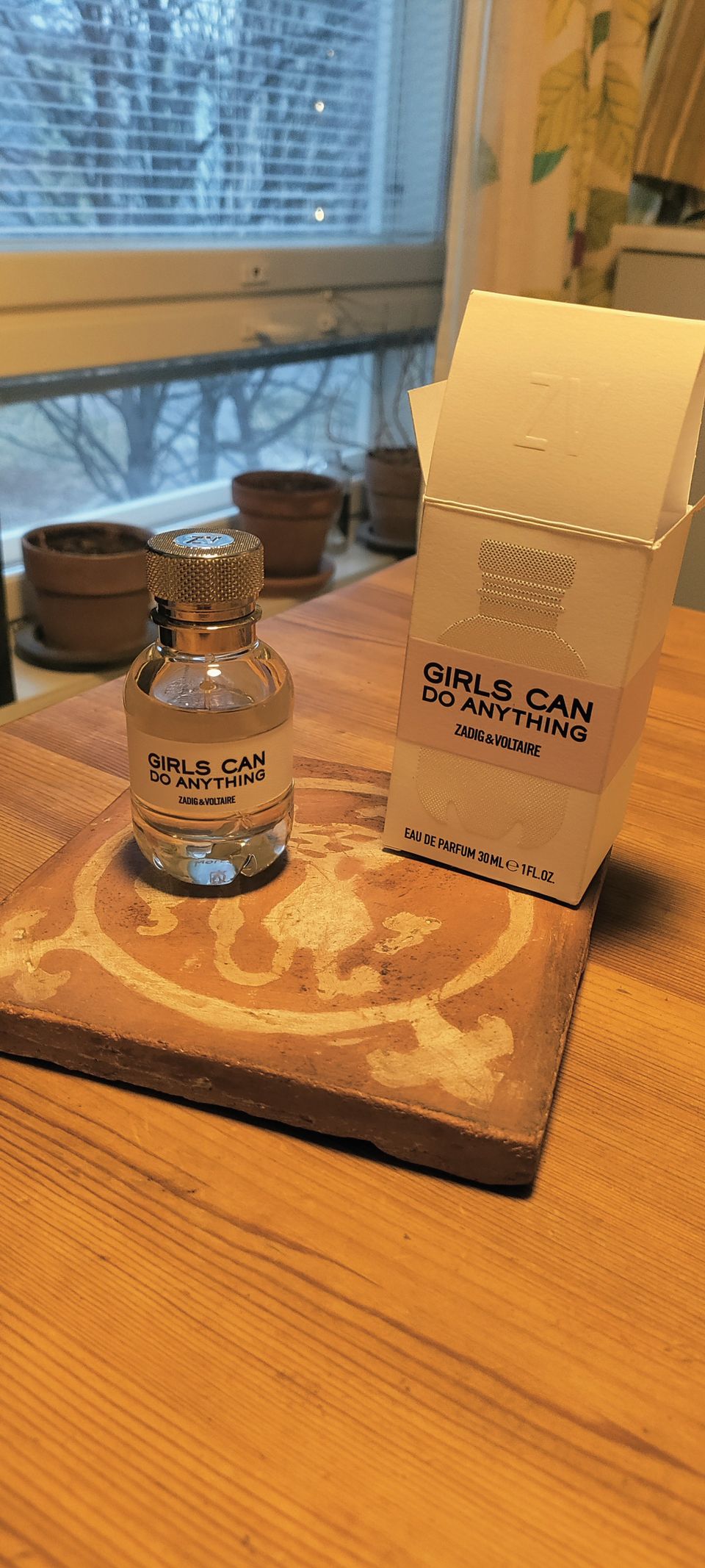 Girls Can Do Anything EDP
