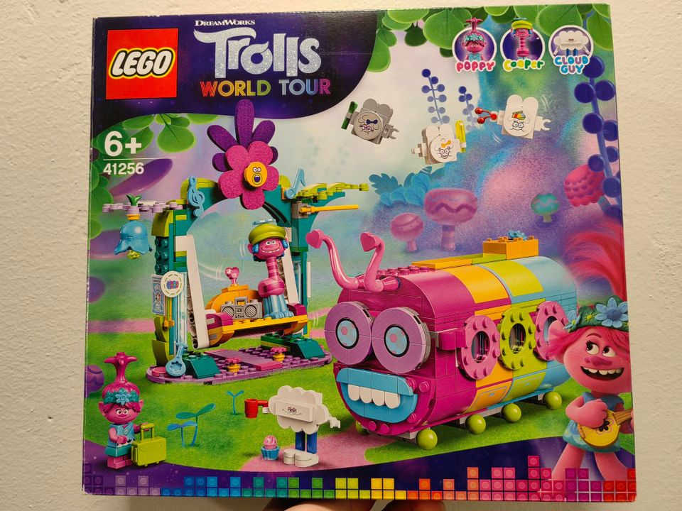 Lego Trolls World Tour 41256 Rainbow Caterbus