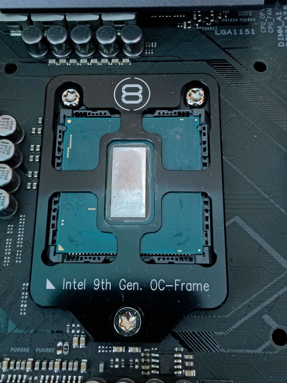 Intel I9 9900KS 5Ghz Delid + De8auer Contact frame