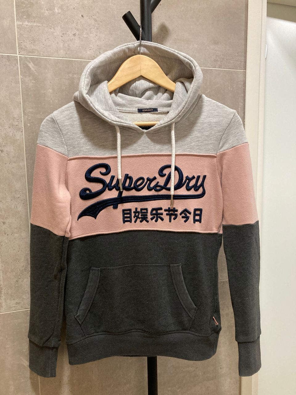 SuperDry huppari