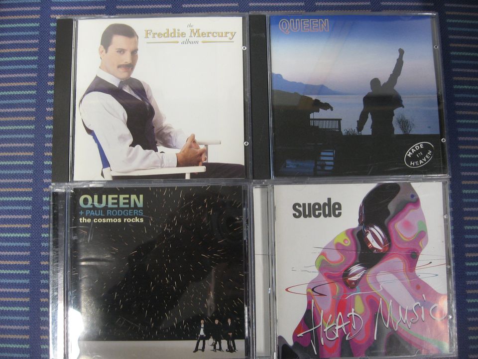 Freddie Mercury, Queen, John Mellencamp, The White Stripes, Hoobastank