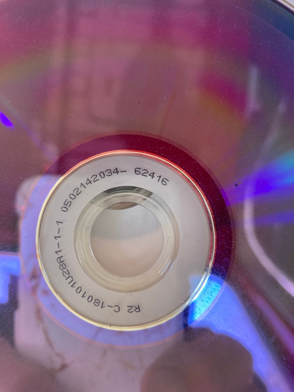 Käyttämättömiä CD diskettejä ja kuoria