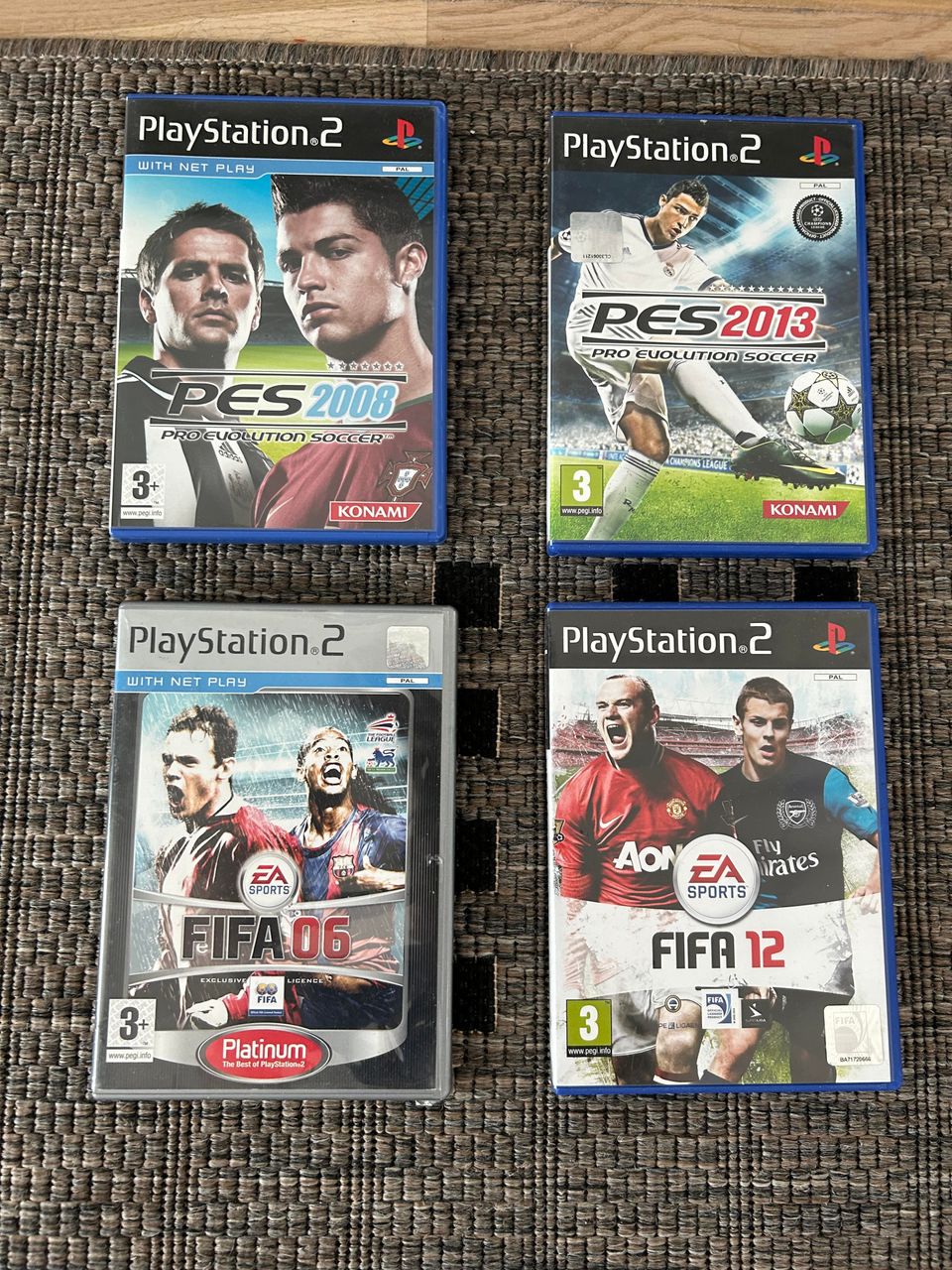 PS2, FIFA- ja PES-pelejä, yhteensä 4 kpl