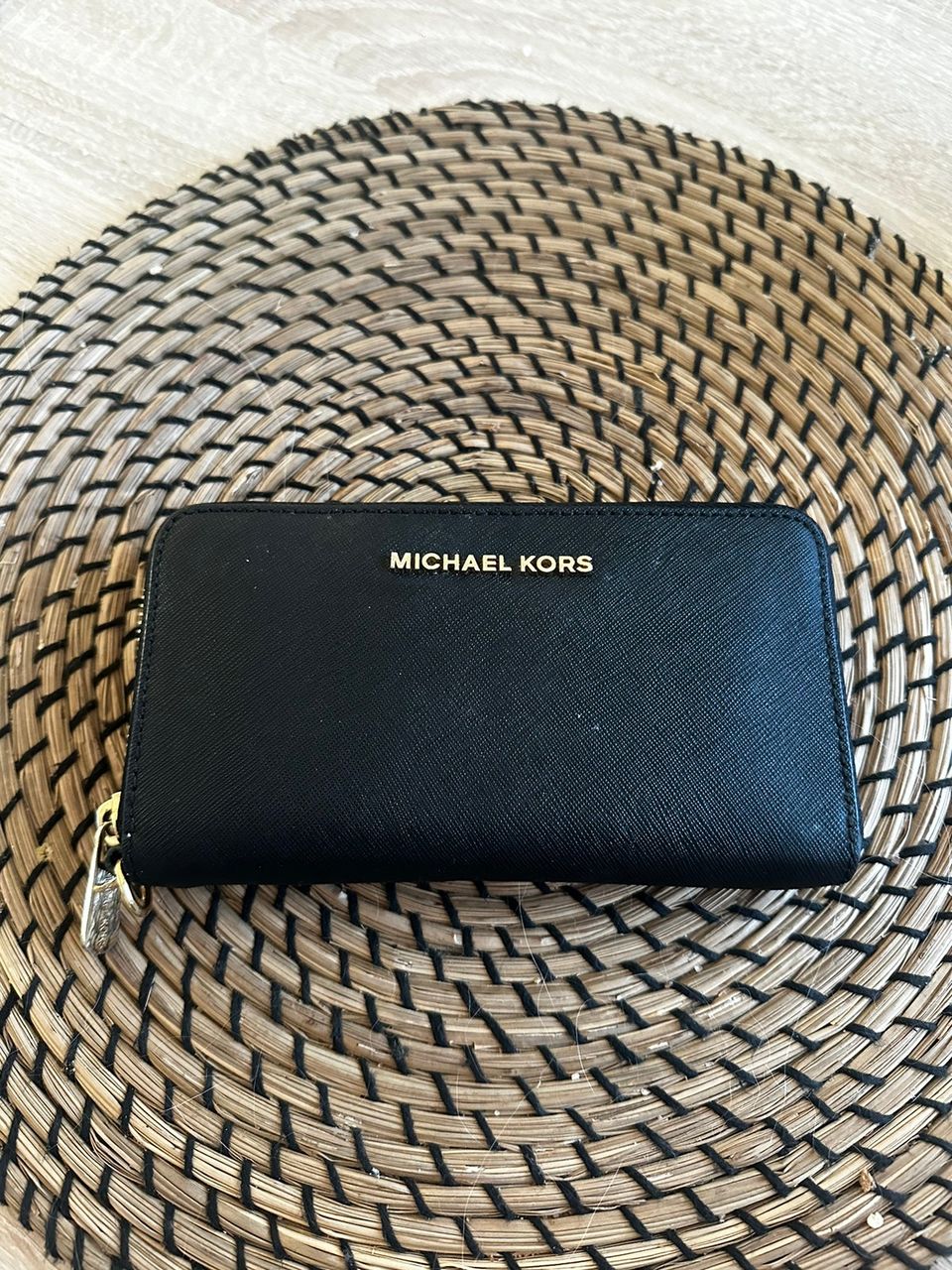 Michael Kors lompakko