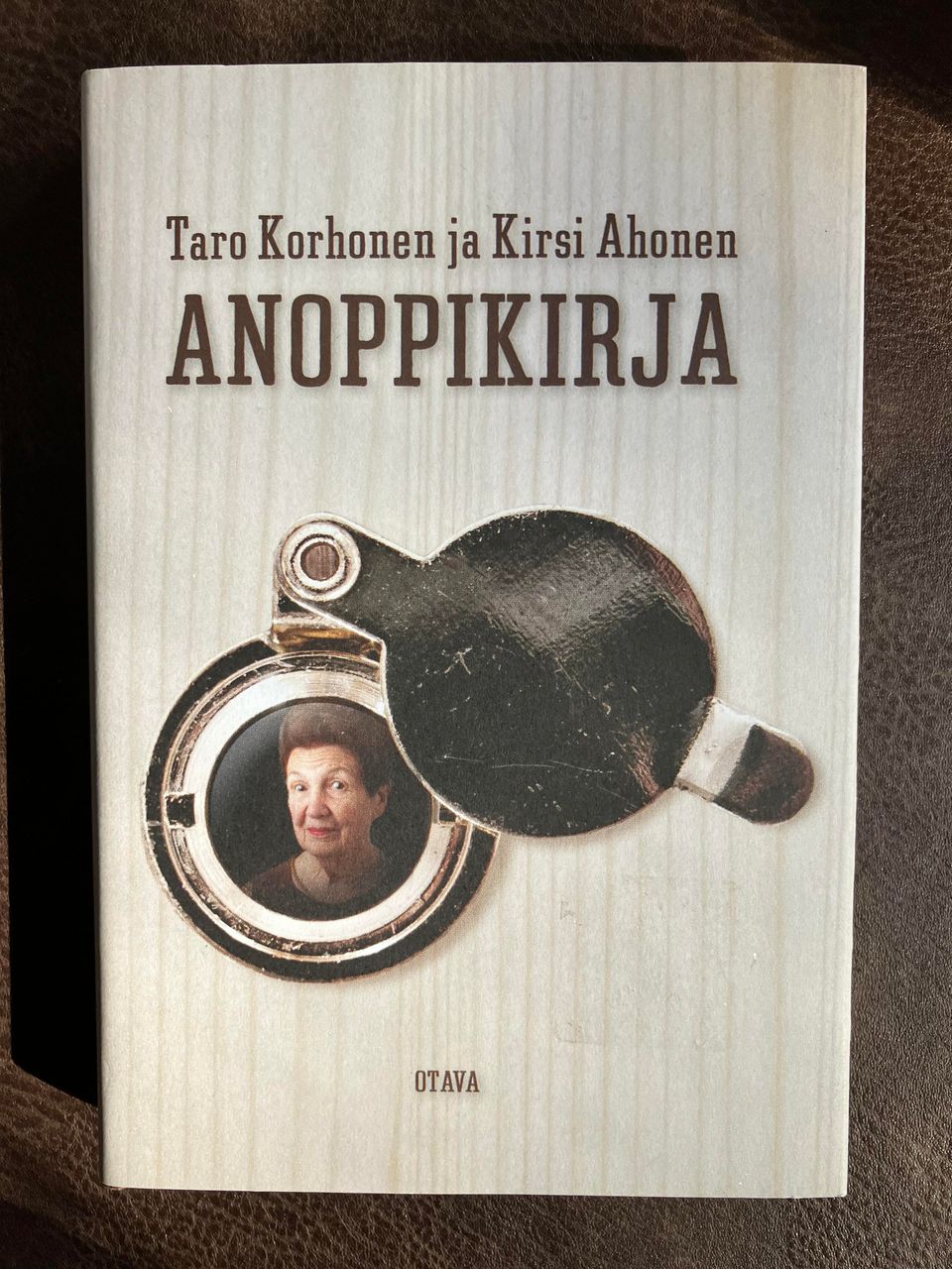 T. Korhonen & K. Ahonen : Anoppikirja
