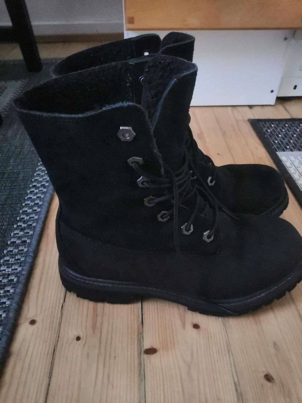 VARATTU Timberland koko 36