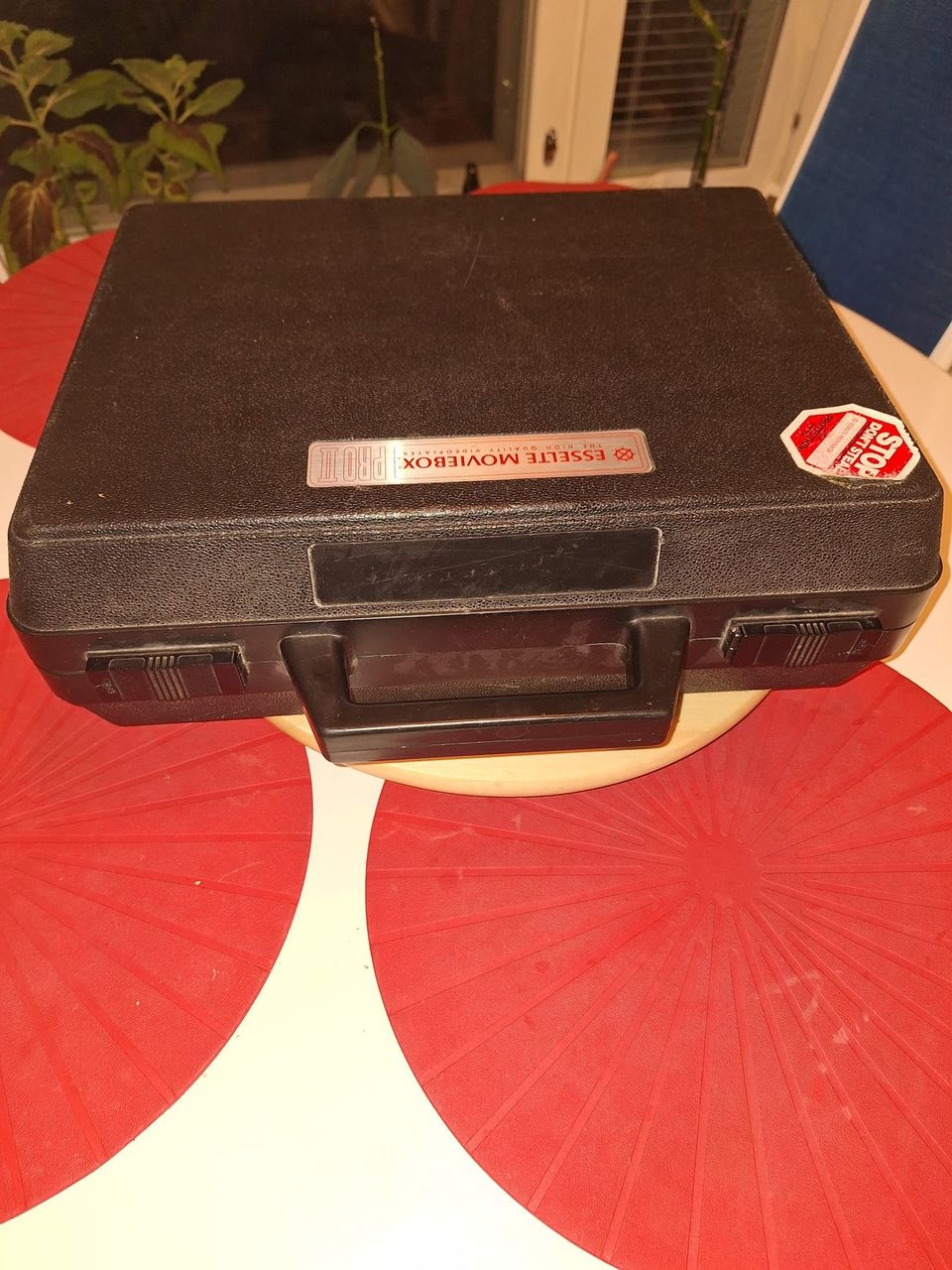 Esselte Moviebox VHS-nauhuri