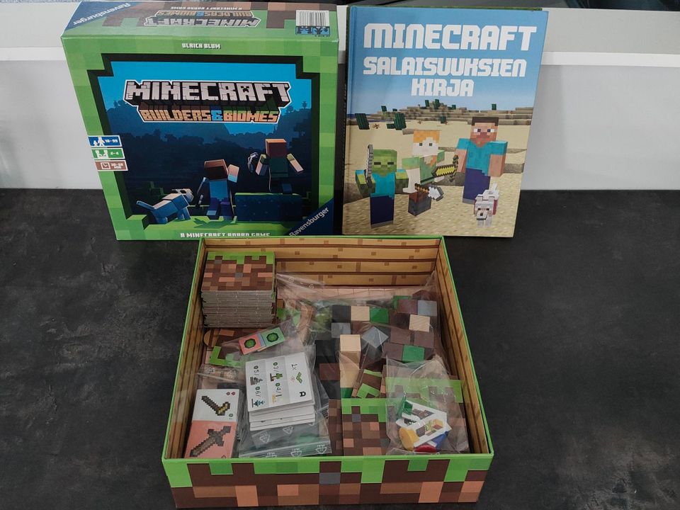 Minecraft: Builders & Biomes + Salaisuuksien Kirja