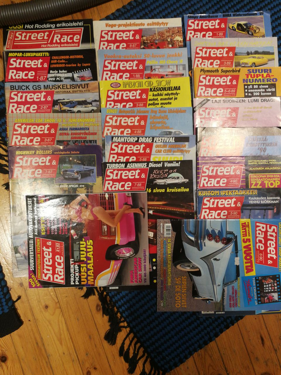 Street Race lehtiä