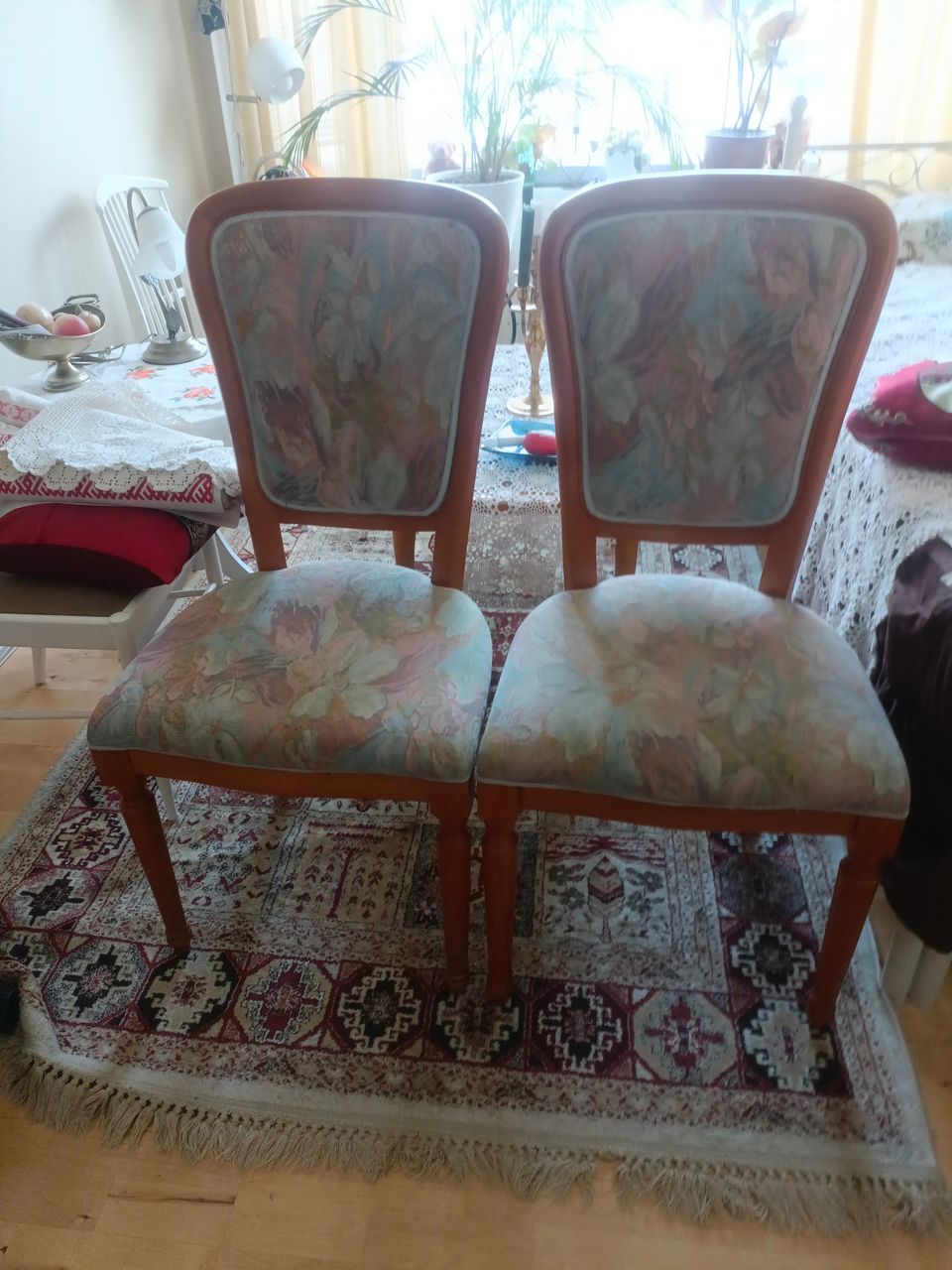 Antiikki tuolit 2