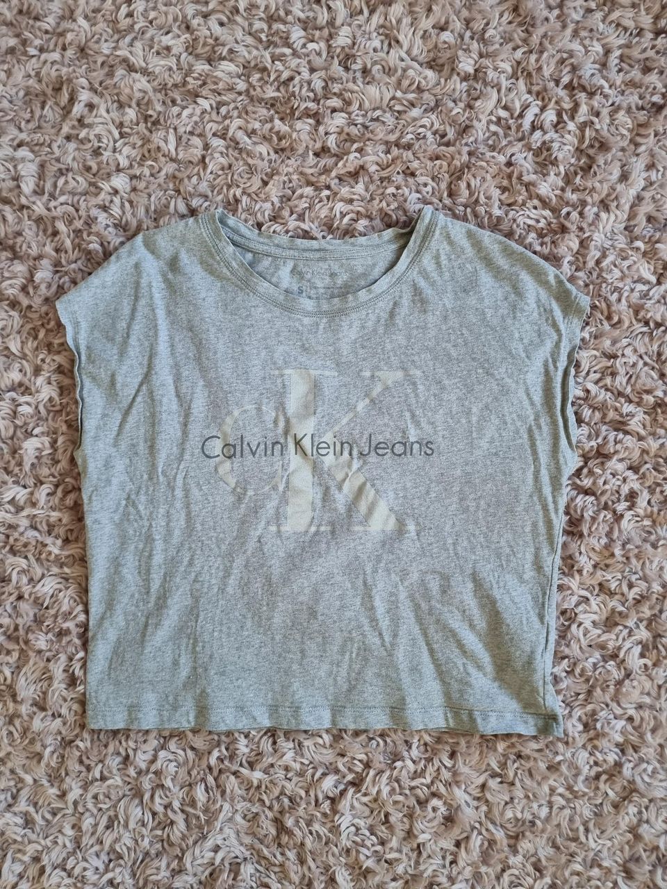 Calvin Klein paita