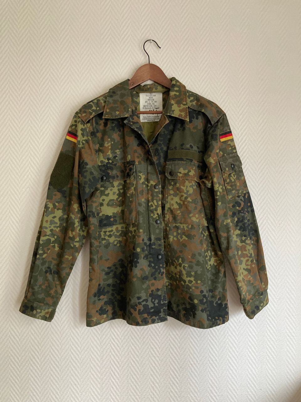 Military Surplus kenttäpaita