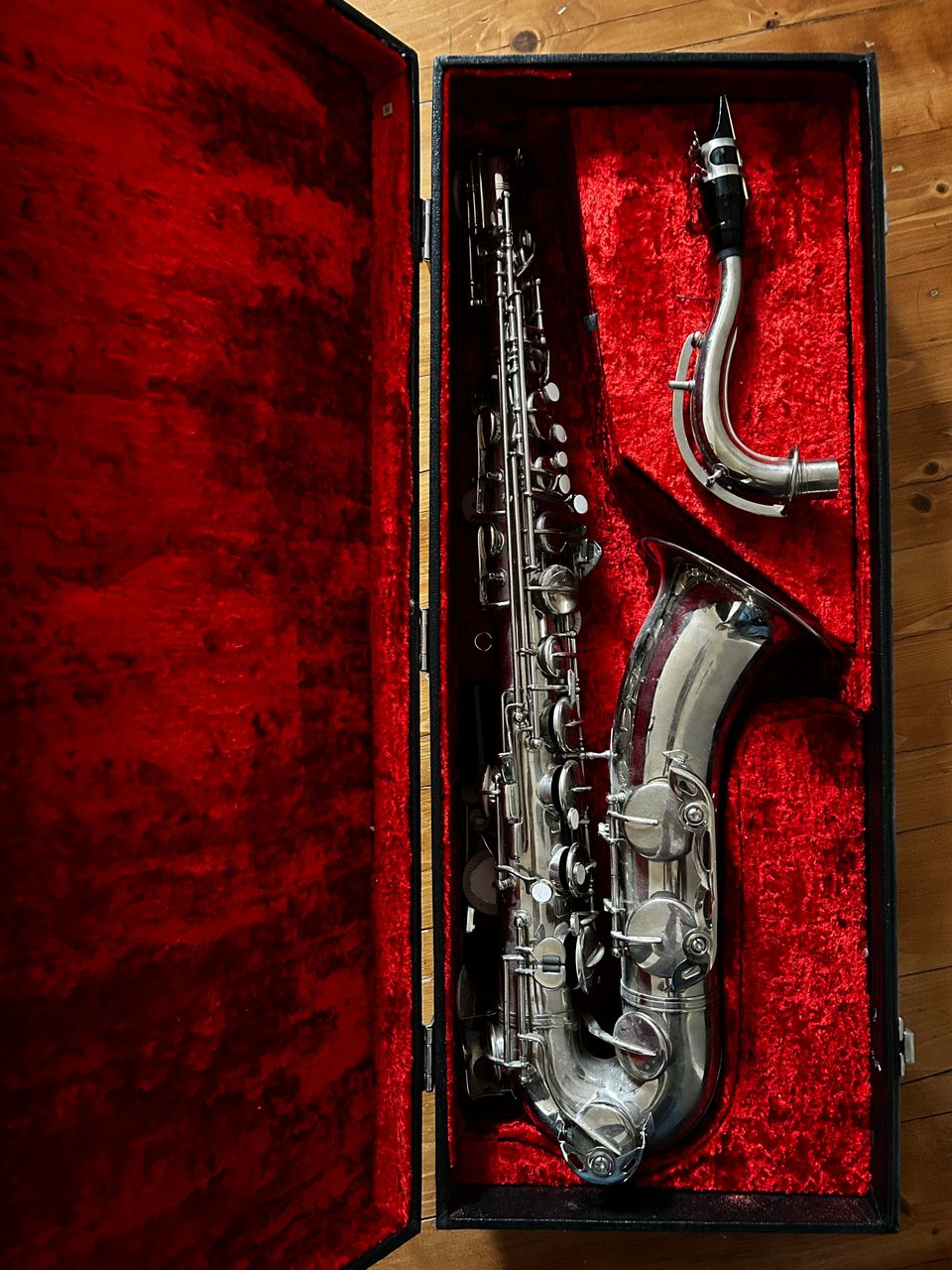 Saksofoni tenori