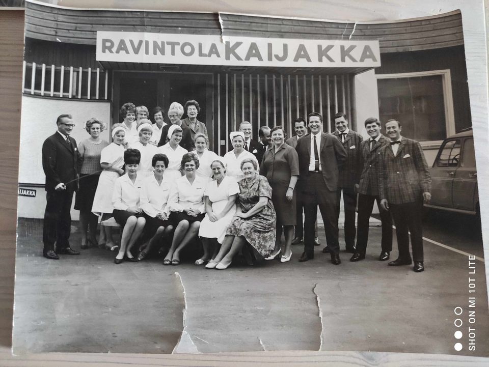 Tamperelaisen ravintolan valokuvia 1950 luvulta