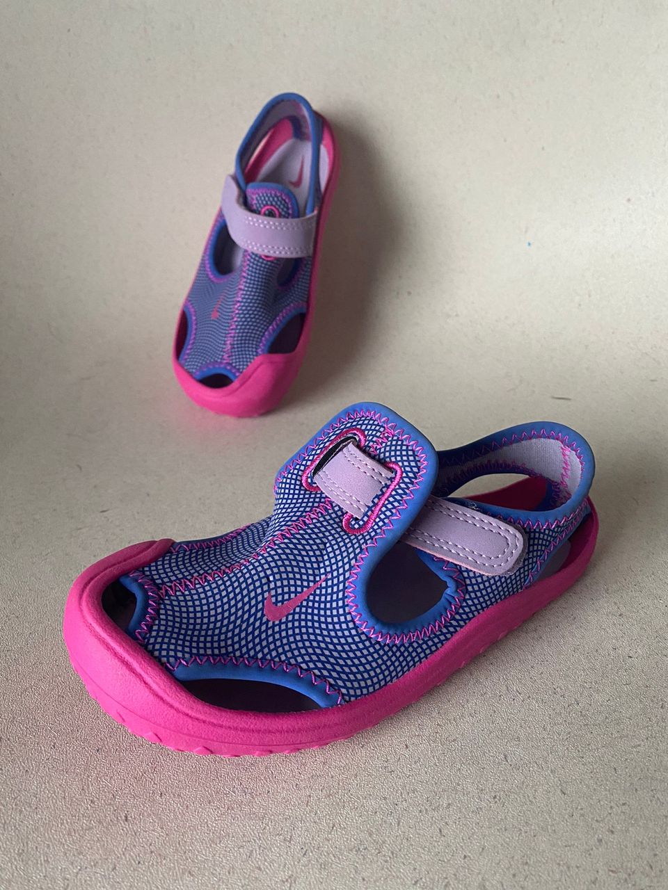 Nike sandaalit 16,5 cm