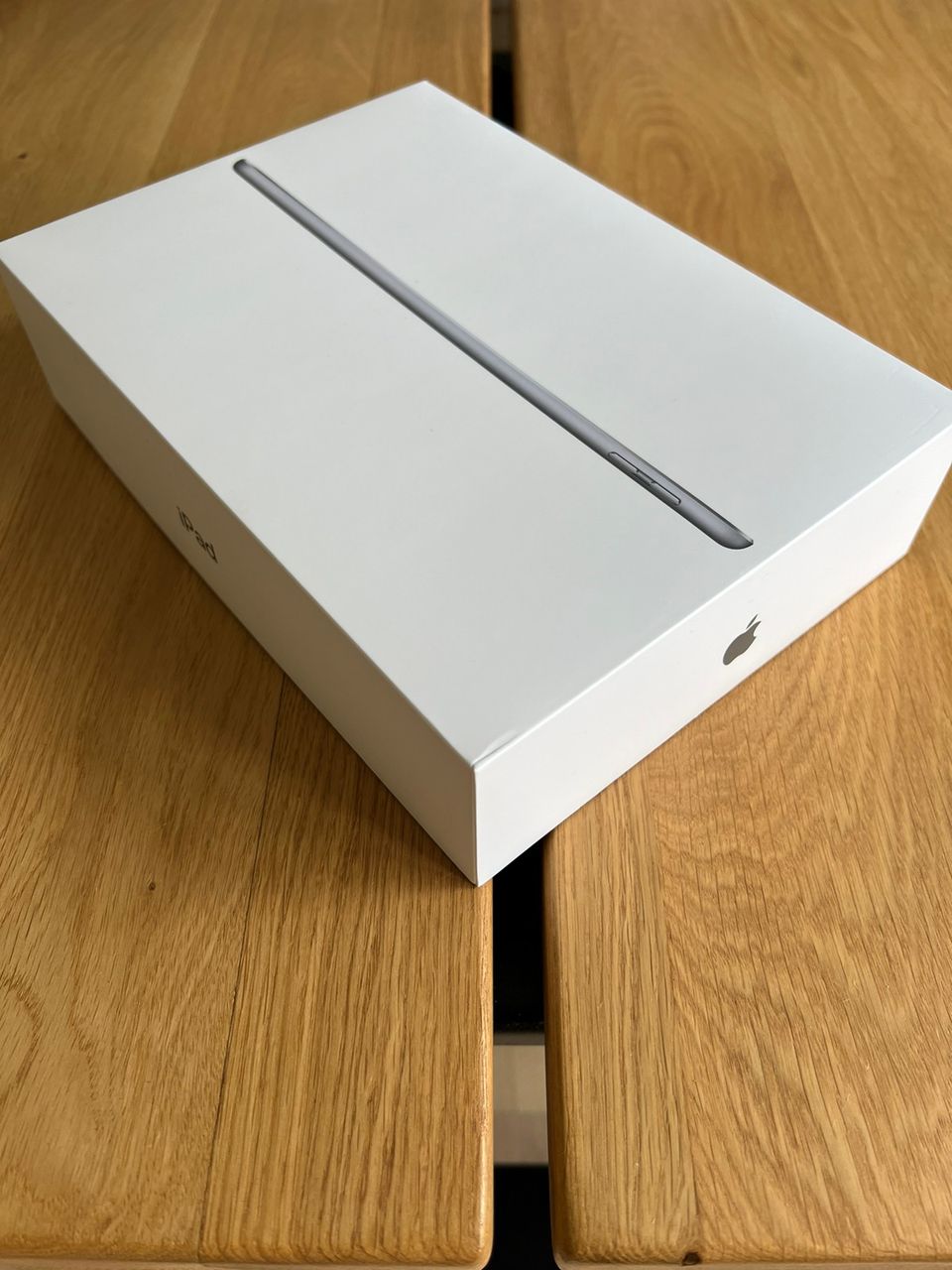 Apple iPad (2018) 32 GB WiFi (tähtiharmaa)